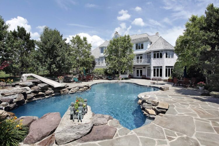 Why You Should Schedule Your Pool Renovation in Spring