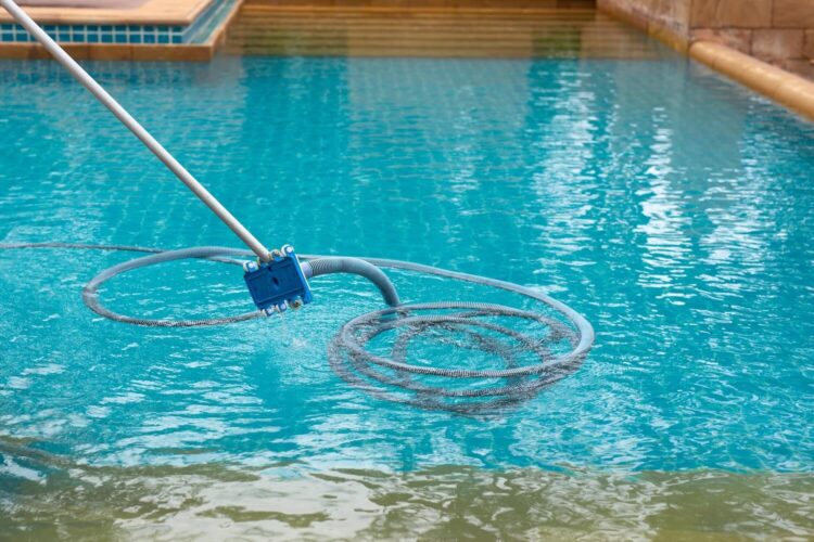 Best professional Pool Cleaners Near Me water